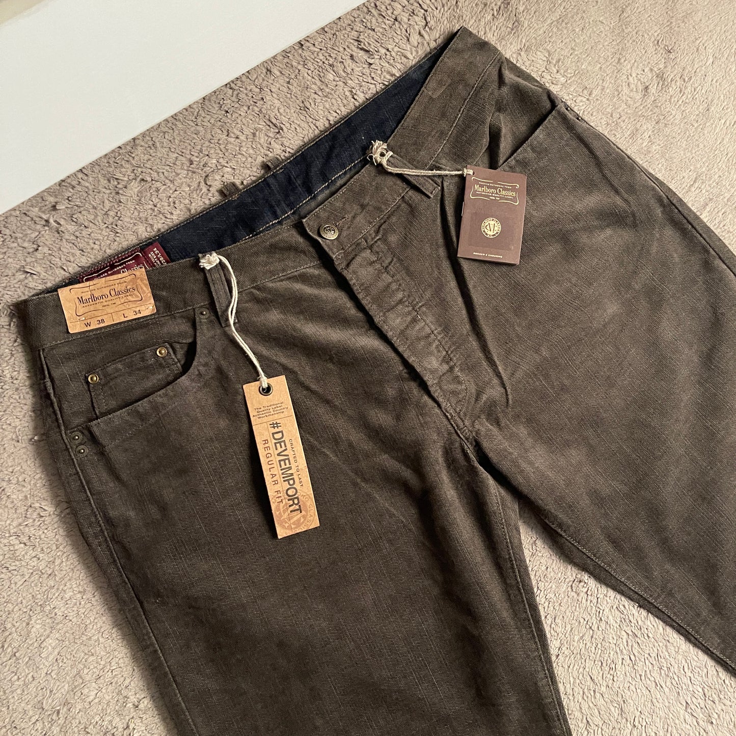 Marlboro Classics Chocolate Brown Pants (W38)