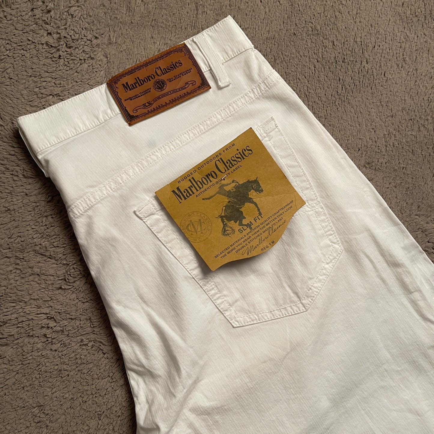 Marlboro Classics White Pants (W38)