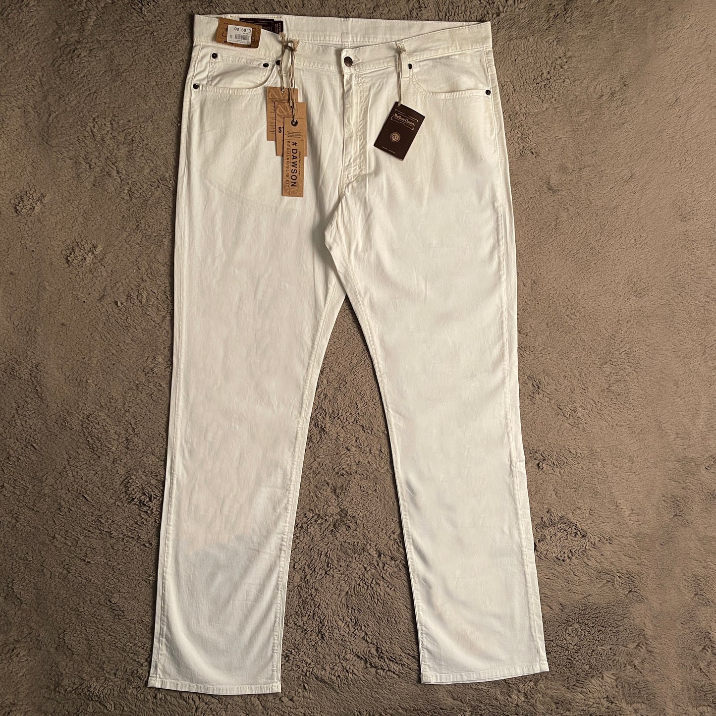 Marlboro Classics White Pants (W38)