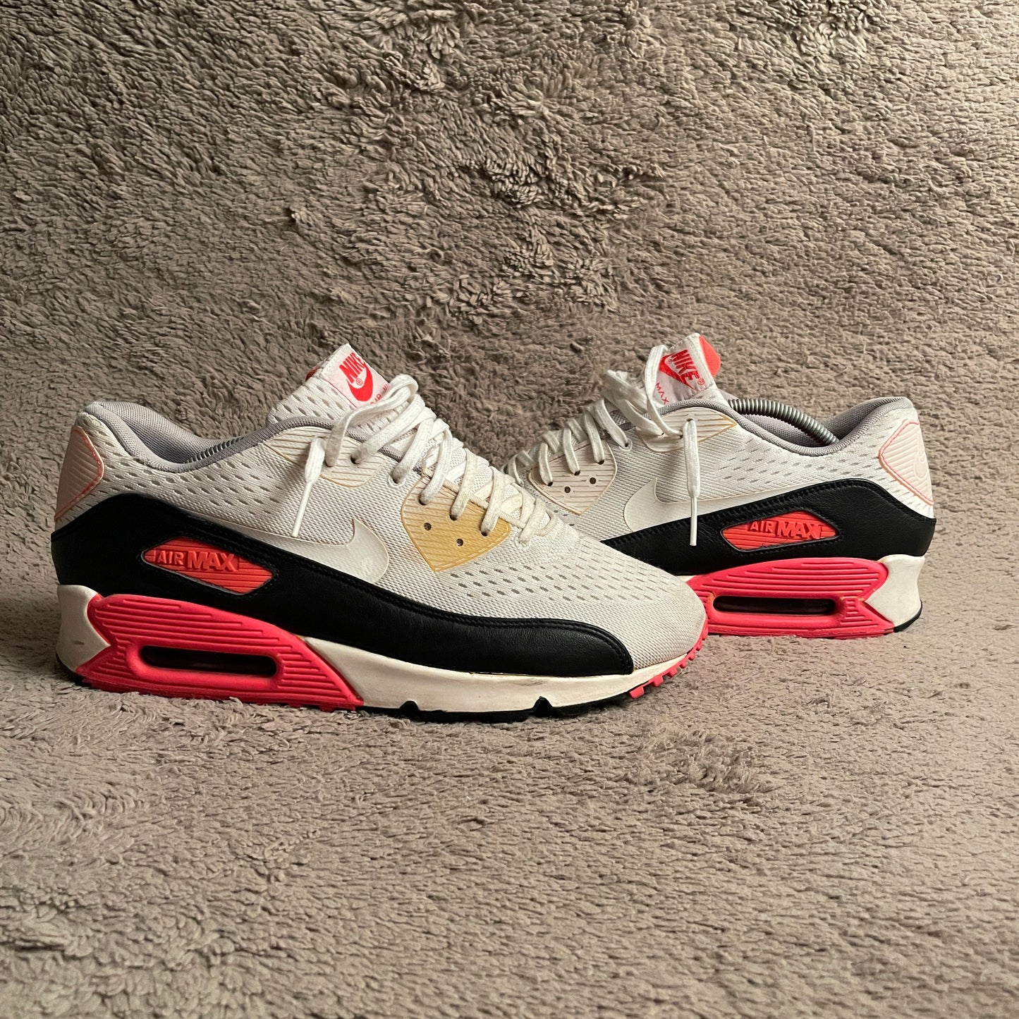 Nike Air Max 90 Em Infrared Sneakers (US 11.5 / UK 10.5)