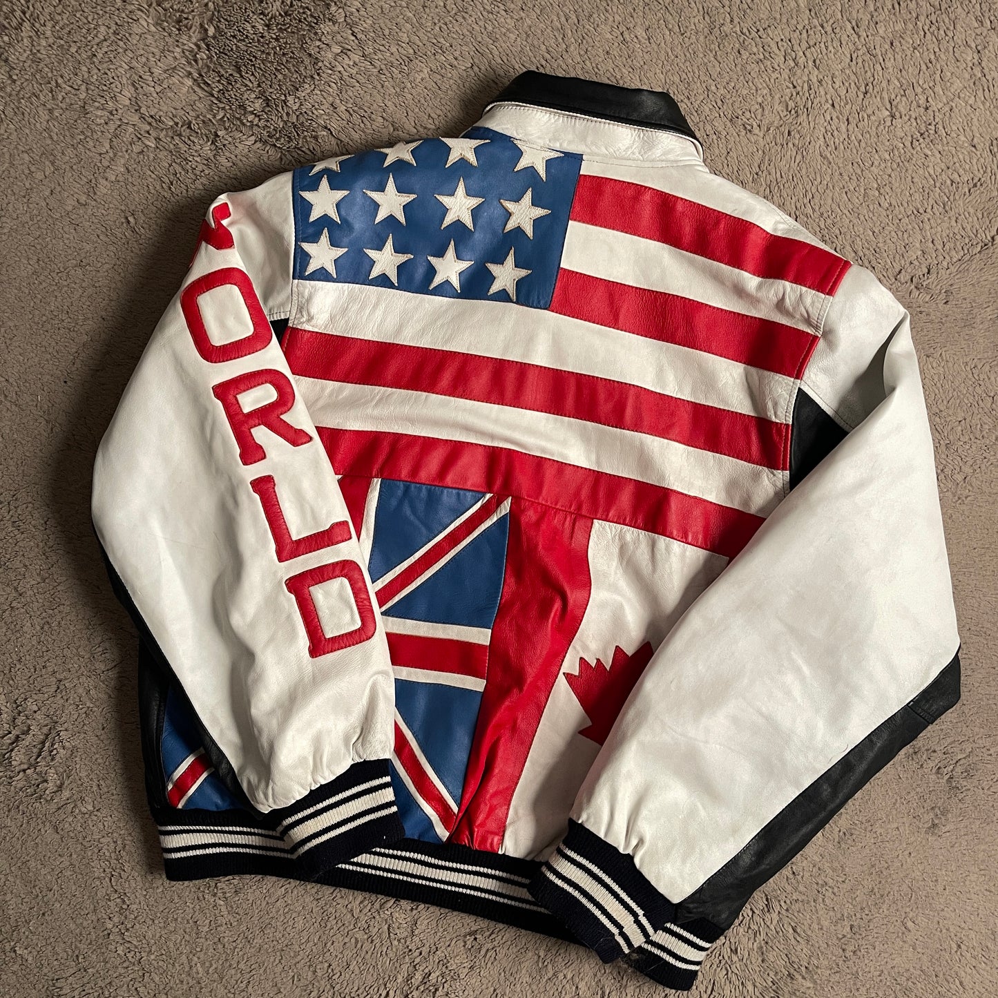 Vintage "World" National Flags Leather Jacket (XL-2XL)