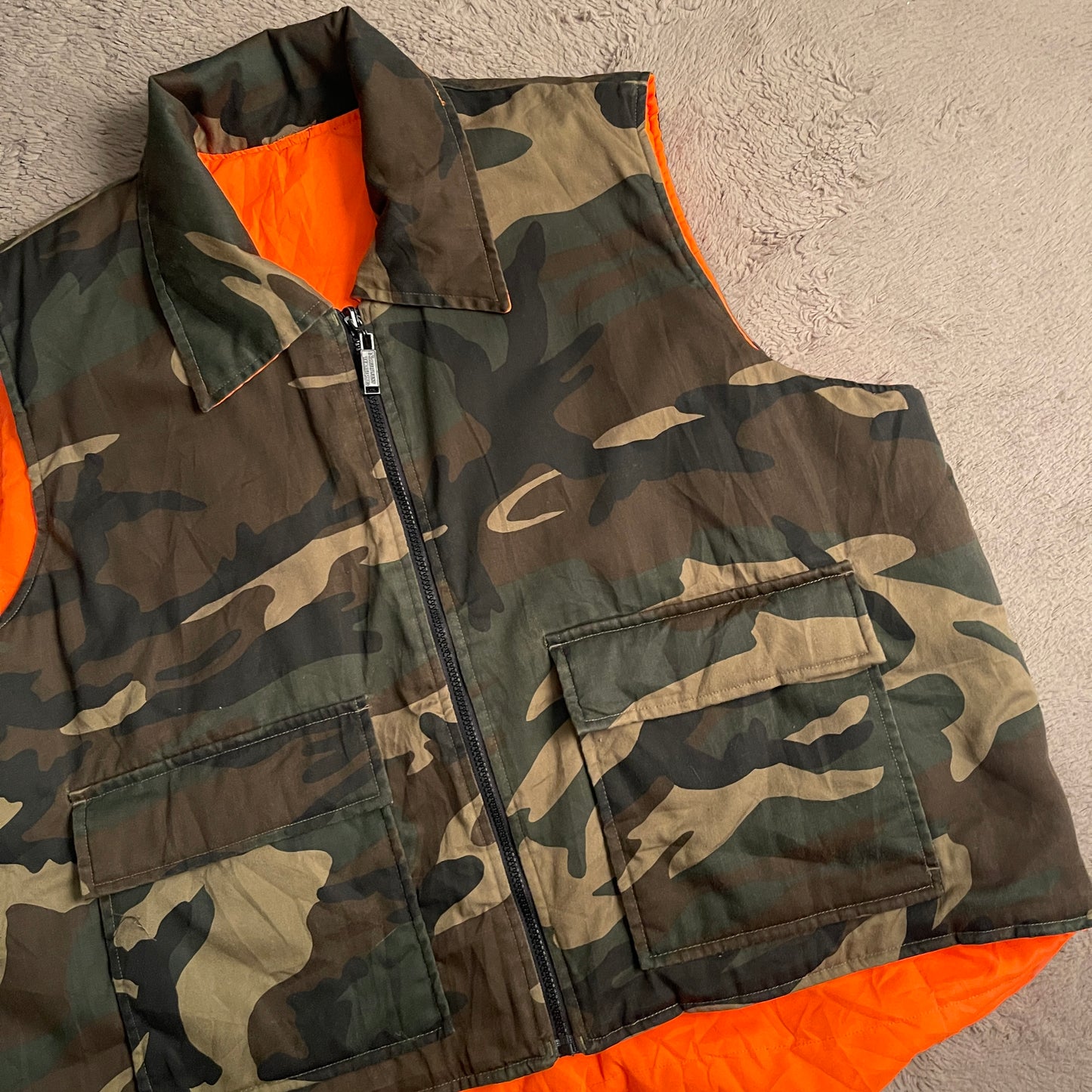 Reversible Camouflage & Orange Puffer Vest (L)