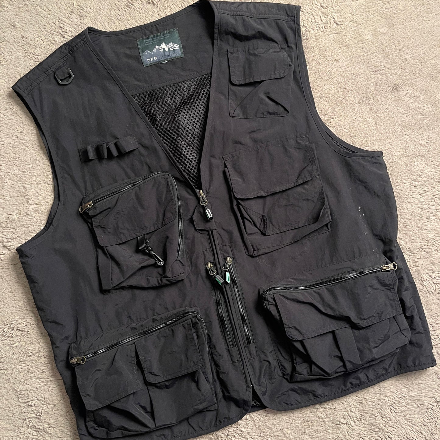 Black Tactical Cargo Vest (L)