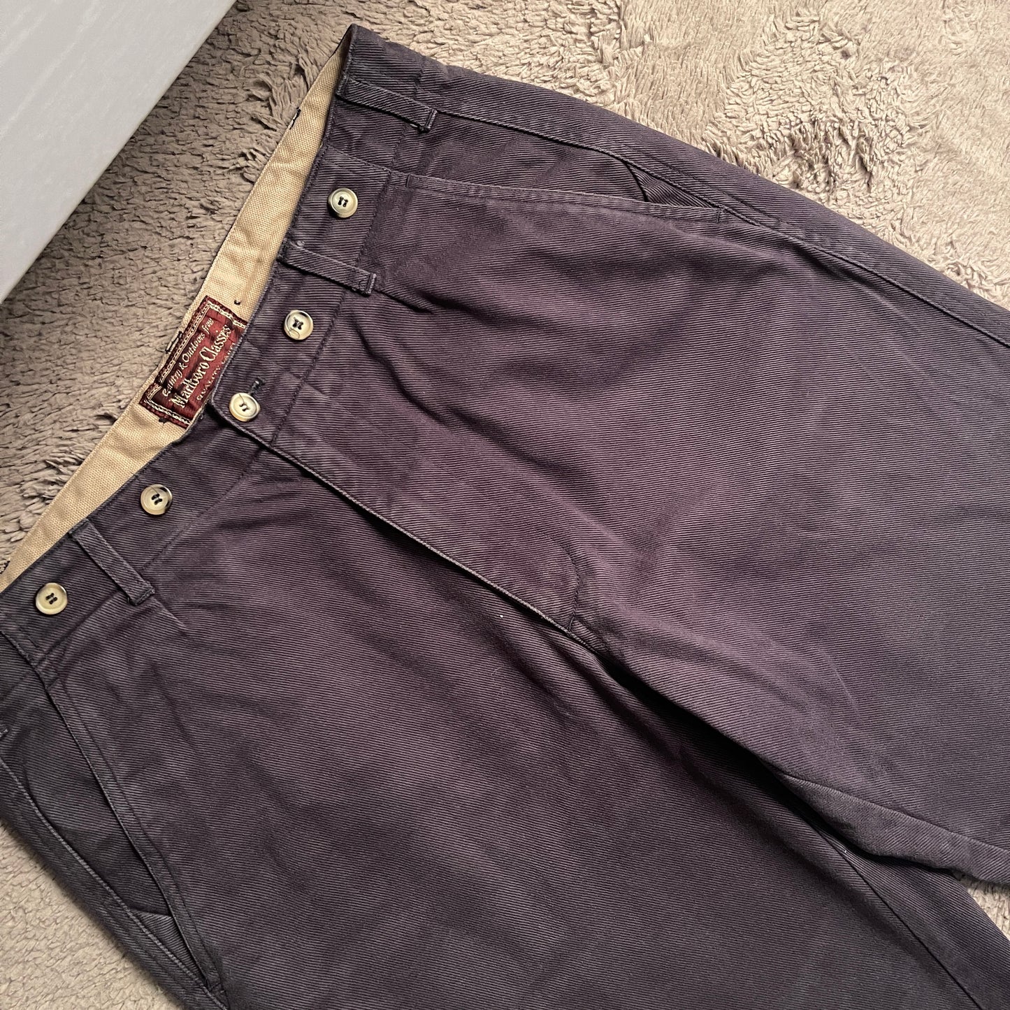 Marlboro Classics Pants (W32)