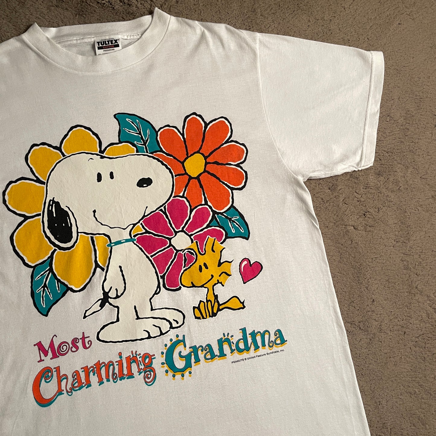 Peanuts' Snoopy 'Most Charming Grandma' Tee (L)