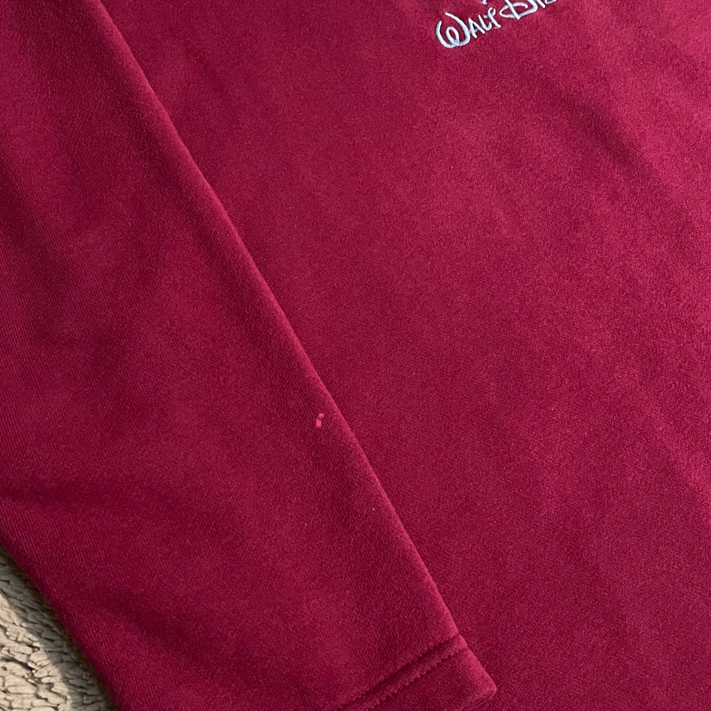 Vintage Walt Disney Embroidered Sweatshirt (M)