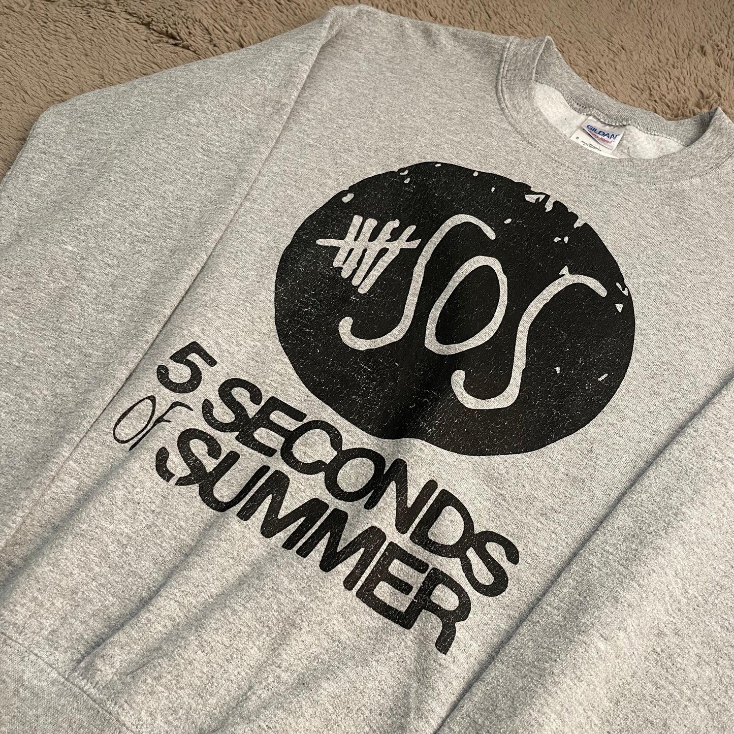 5SOS Sweatshirt (S/M)
