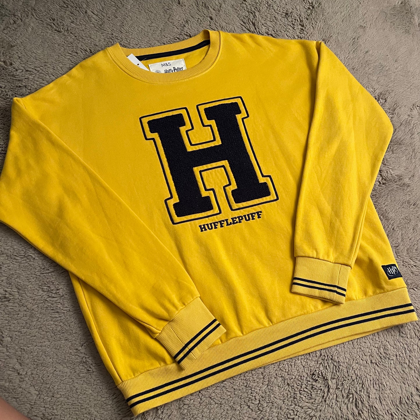 M&S X Harry Potter Hufflepuff Sweatshirt (M/L)