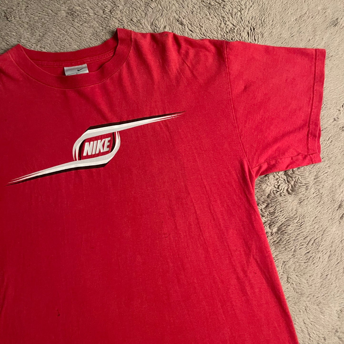 Nike Graphic Tee (L)