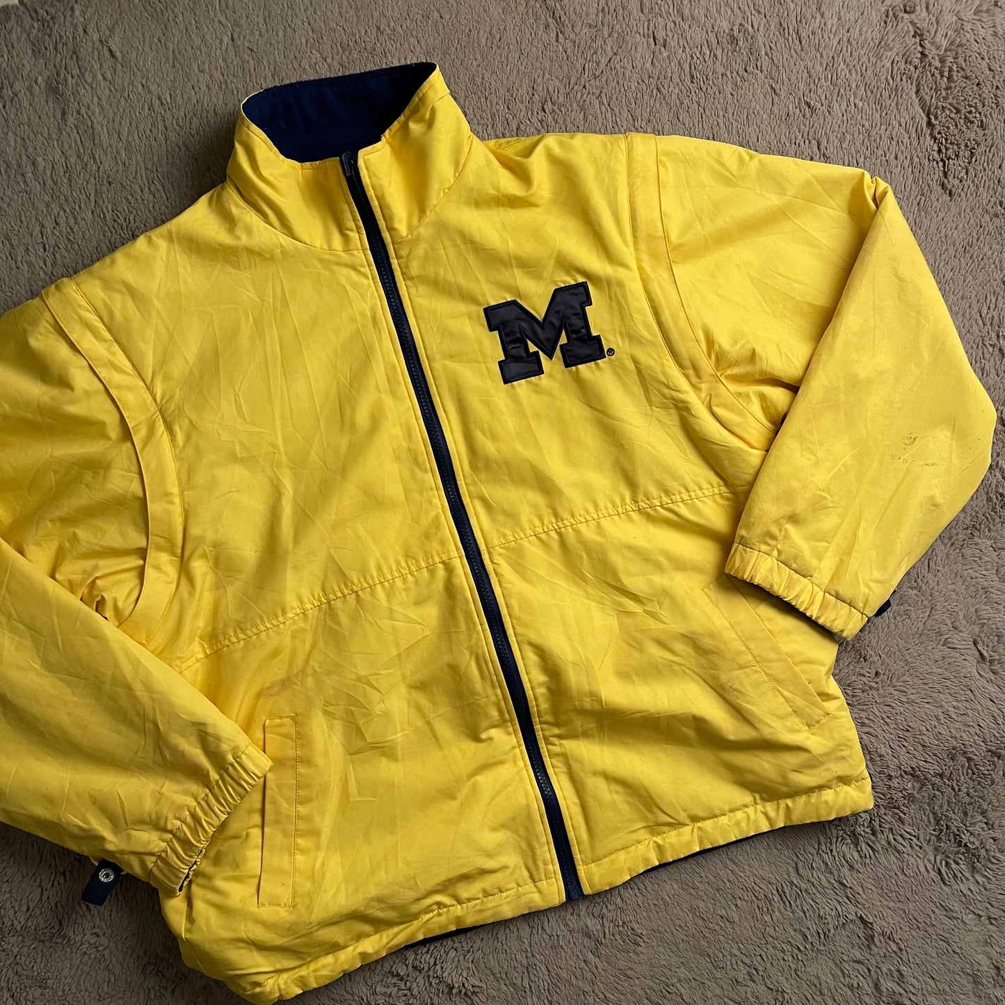MICH Michigan Wolverines 4-Way Reversible Jacket/Vest (L)