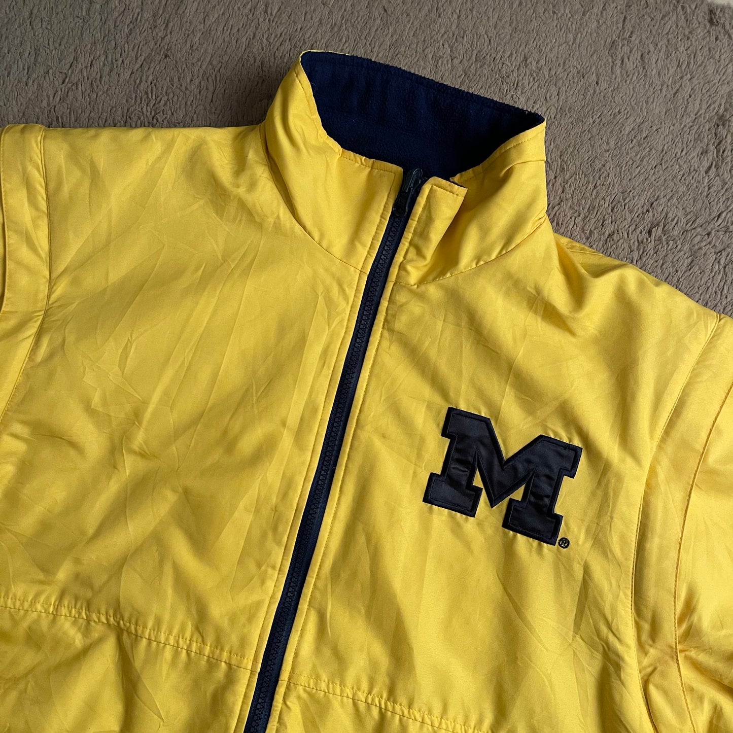 MICH Michigan Wolverines 4-Way Reversible Jacket/Vest (L)