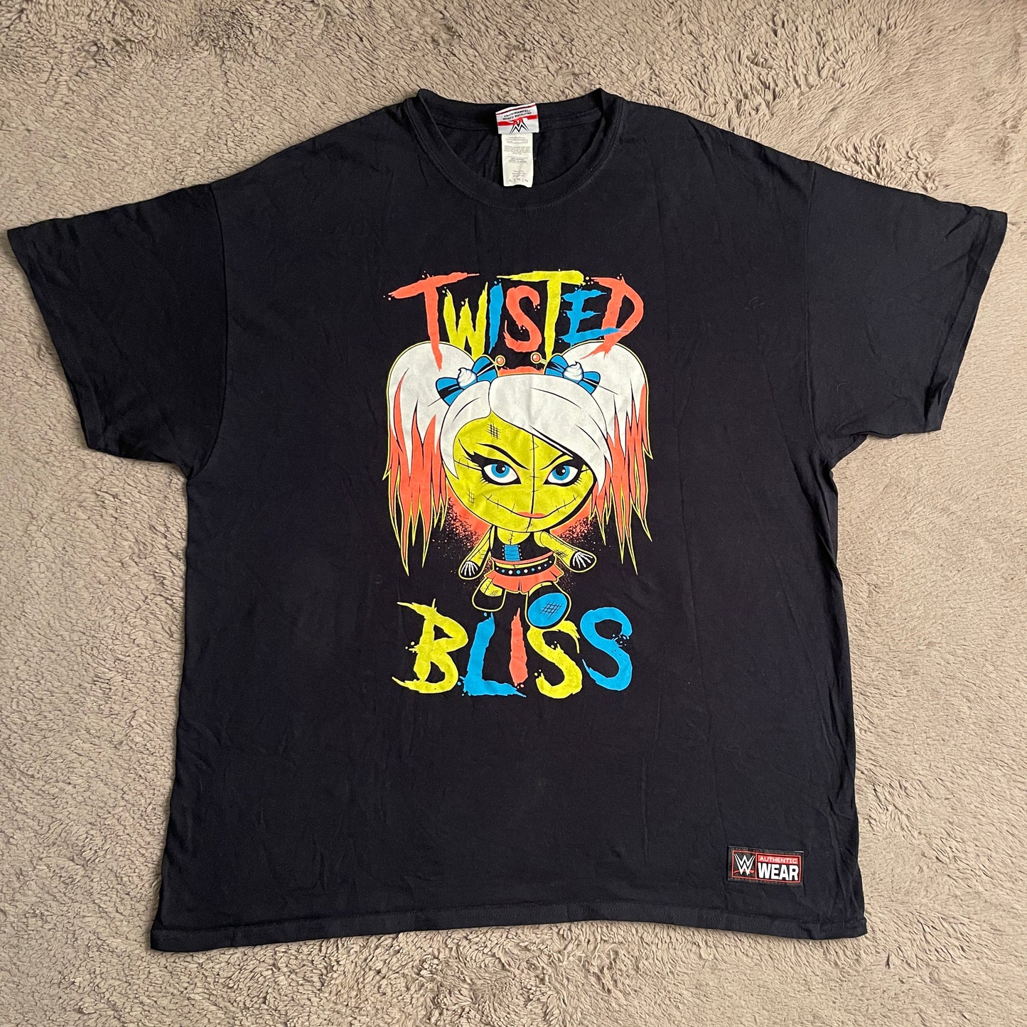 WWE Twisted Bliss Tee (XL)