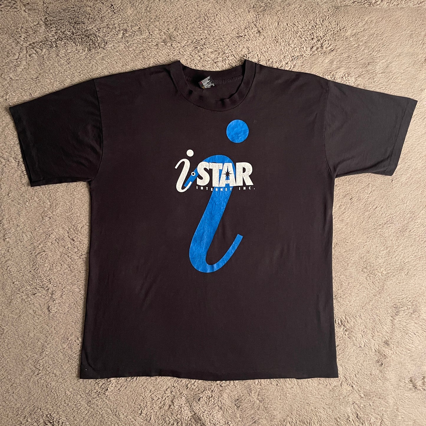 I-Star Internet INC. Graphic Vintage Tee (XL)