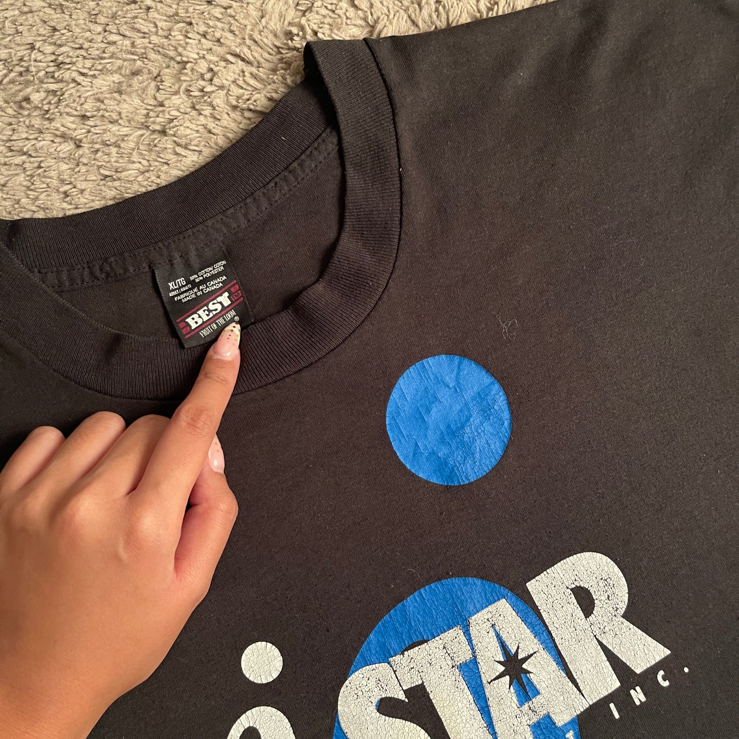 I-Star Internet INC. Graphic Vintage Tee (XL)