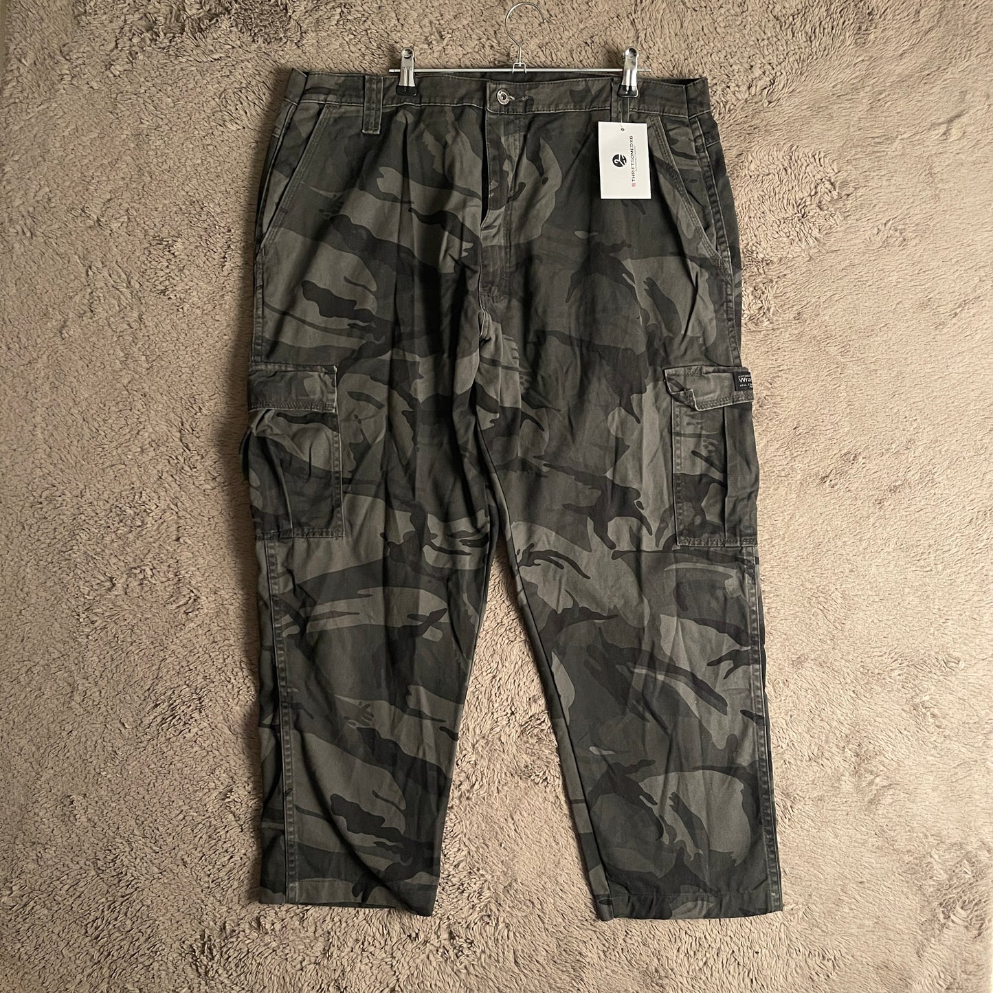 Wrangler Black Camouflage Cargo Pants (W36/L35)