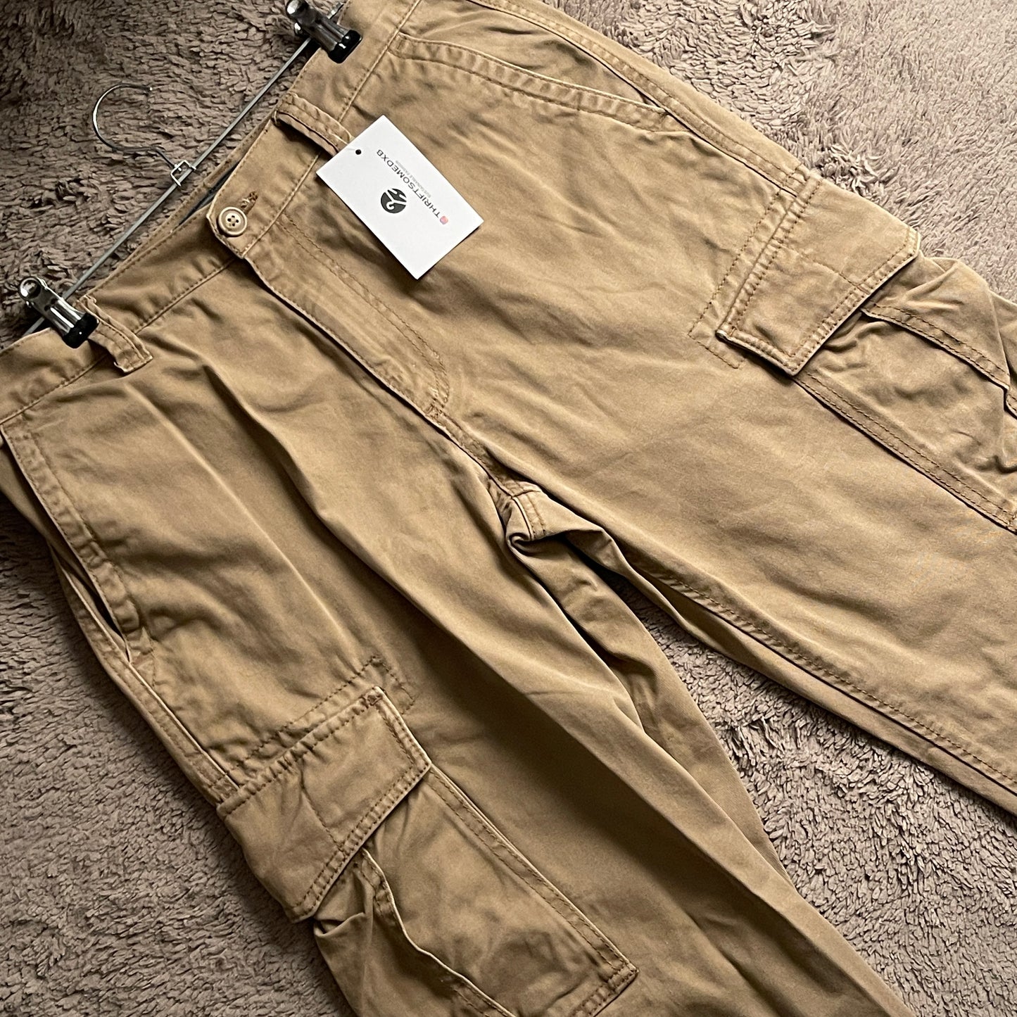 Old Navy Cargo Pants (W32/L42)