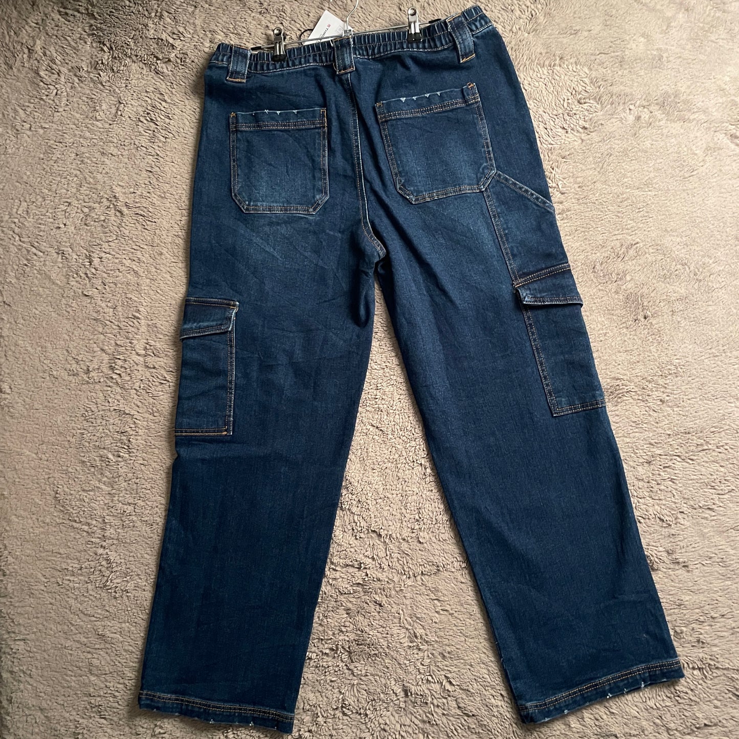 Almost Famous Cargo Jeans (W34/L40)