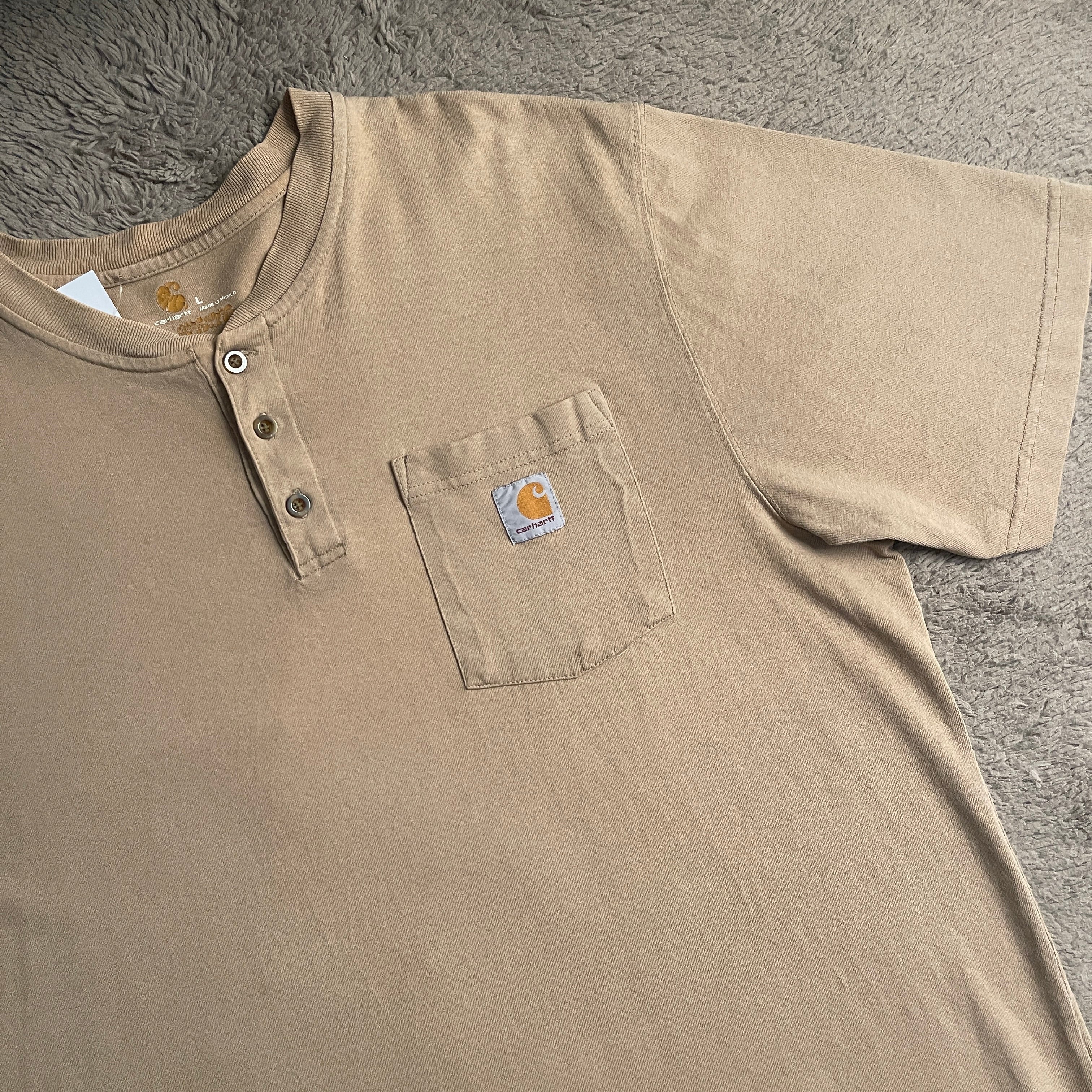 Carhartt Pocket Tee (L) – ThriftsomeDXB