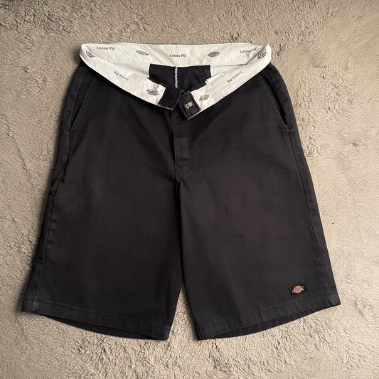 Dickies Loose Fit Black Shorts (W32)