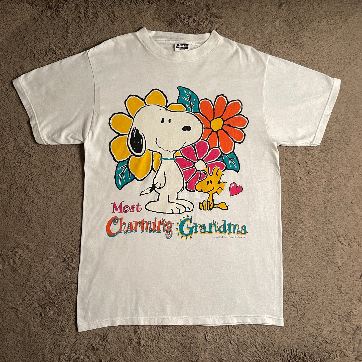 Peanuts' Snoopy 'Most Charming Grandma' Tee (L)