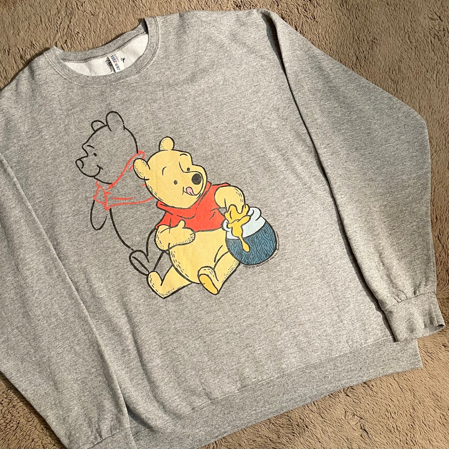 Disney Winnie the Pooh Crewneck (XL)