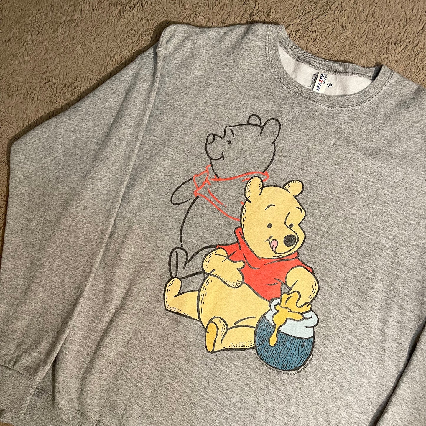 Disney Winnie the Pooh Crewneck (XL)