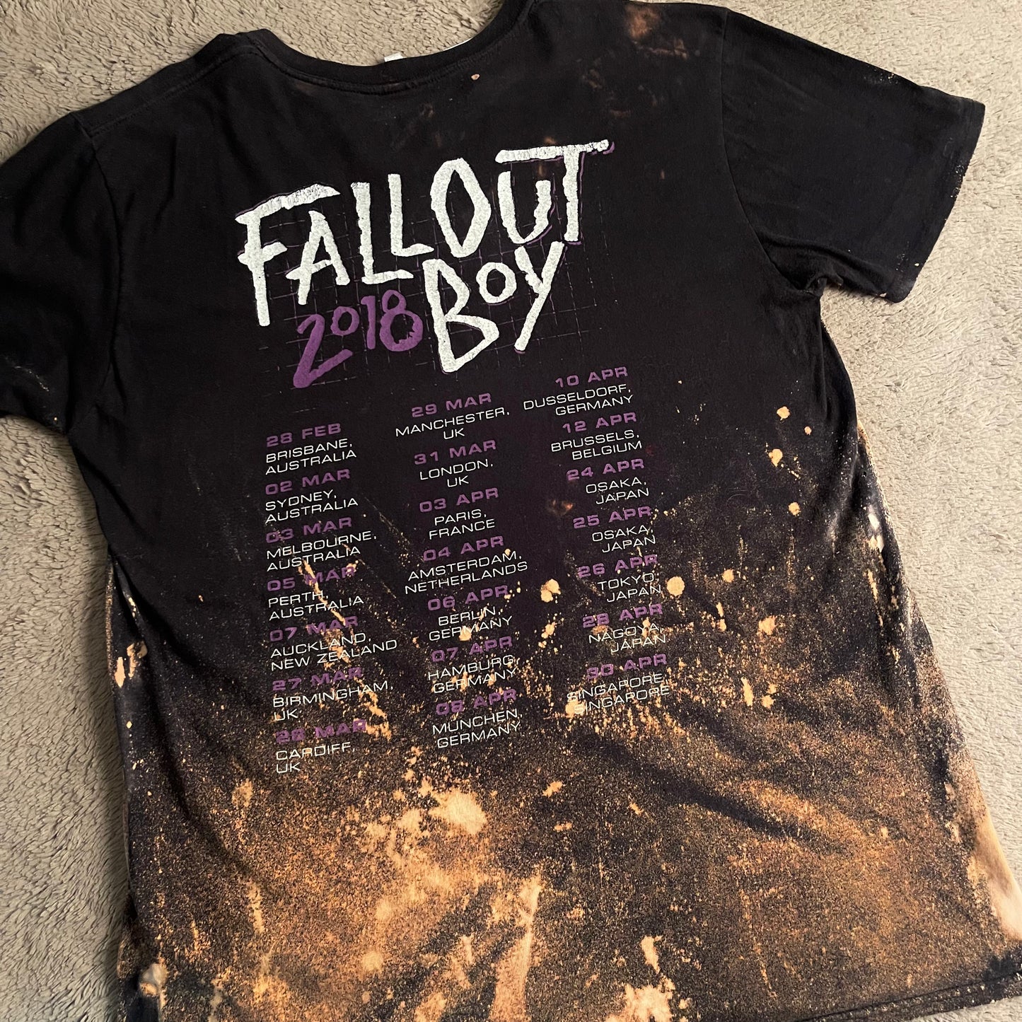 Fall Out Boy 2018 Tour Bleached Tee (L)