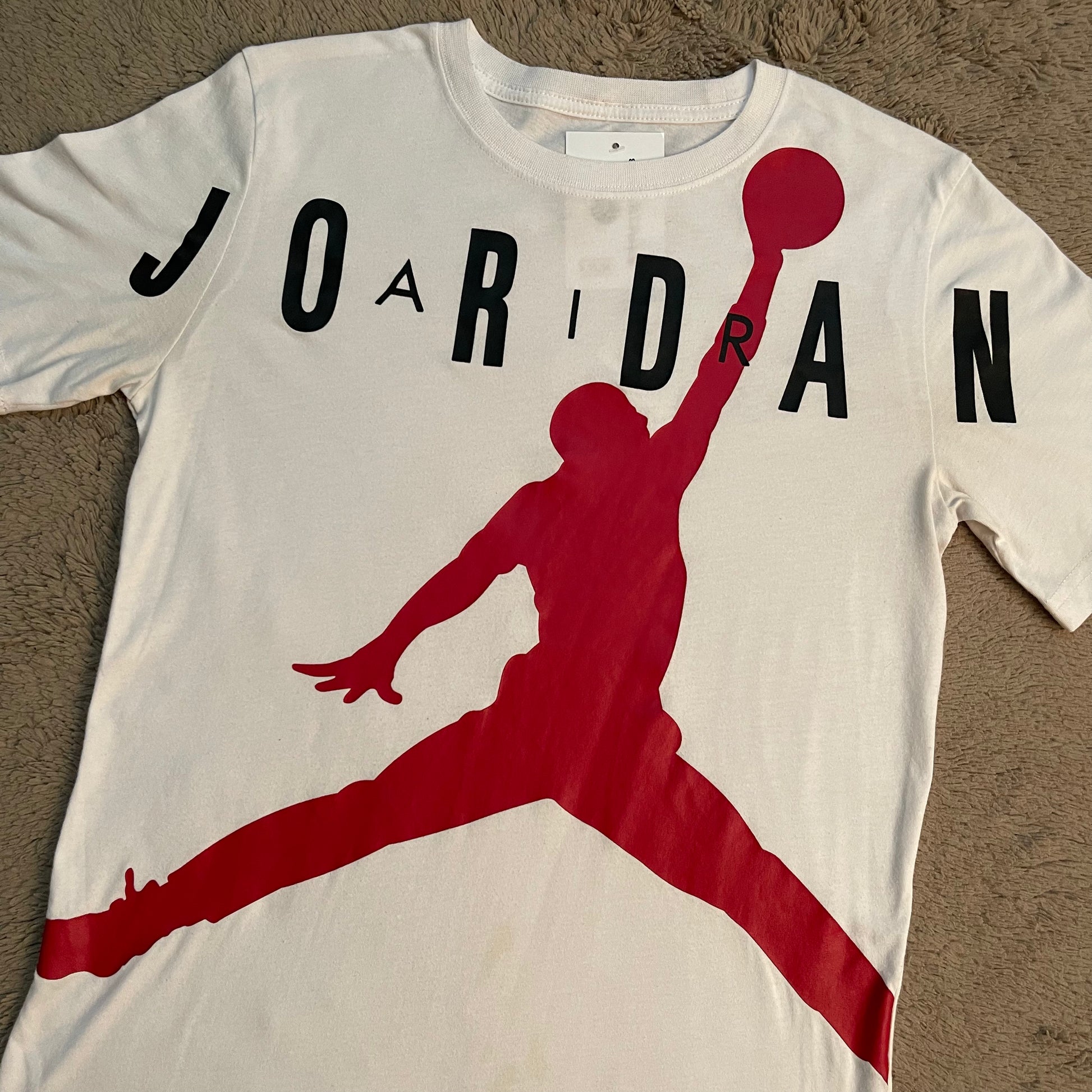 Big black jordan shirt sales