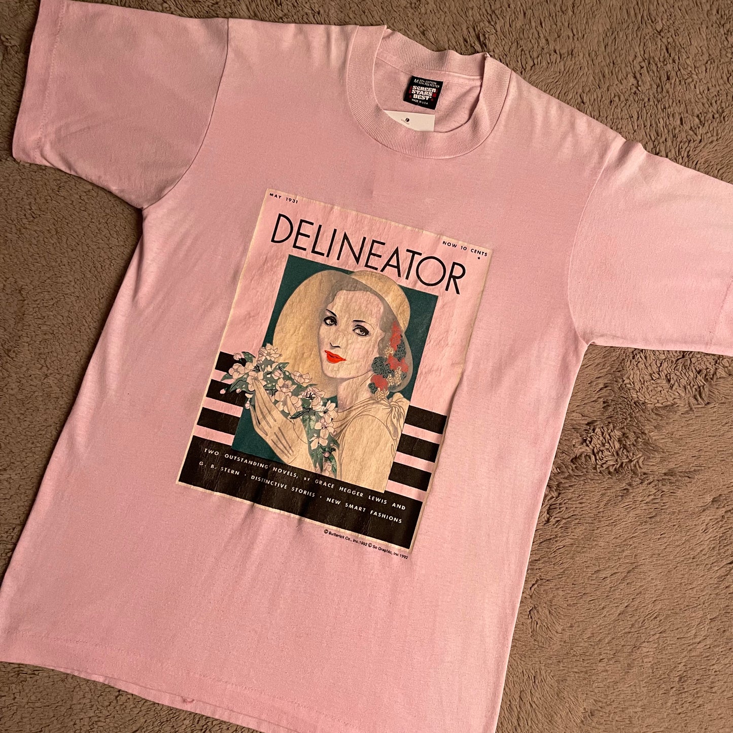 RARE VINTAGE 1992 Delineator by Butterick Co. Art Tee (M)