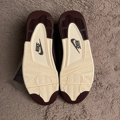 Air Jordan 4 "A Ma Maniére" Violet Ore Sneakers