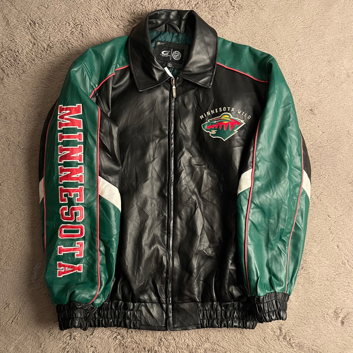 NHL Minnesota Wild G-III Jacket (26x29) – ThriftsomeDXB