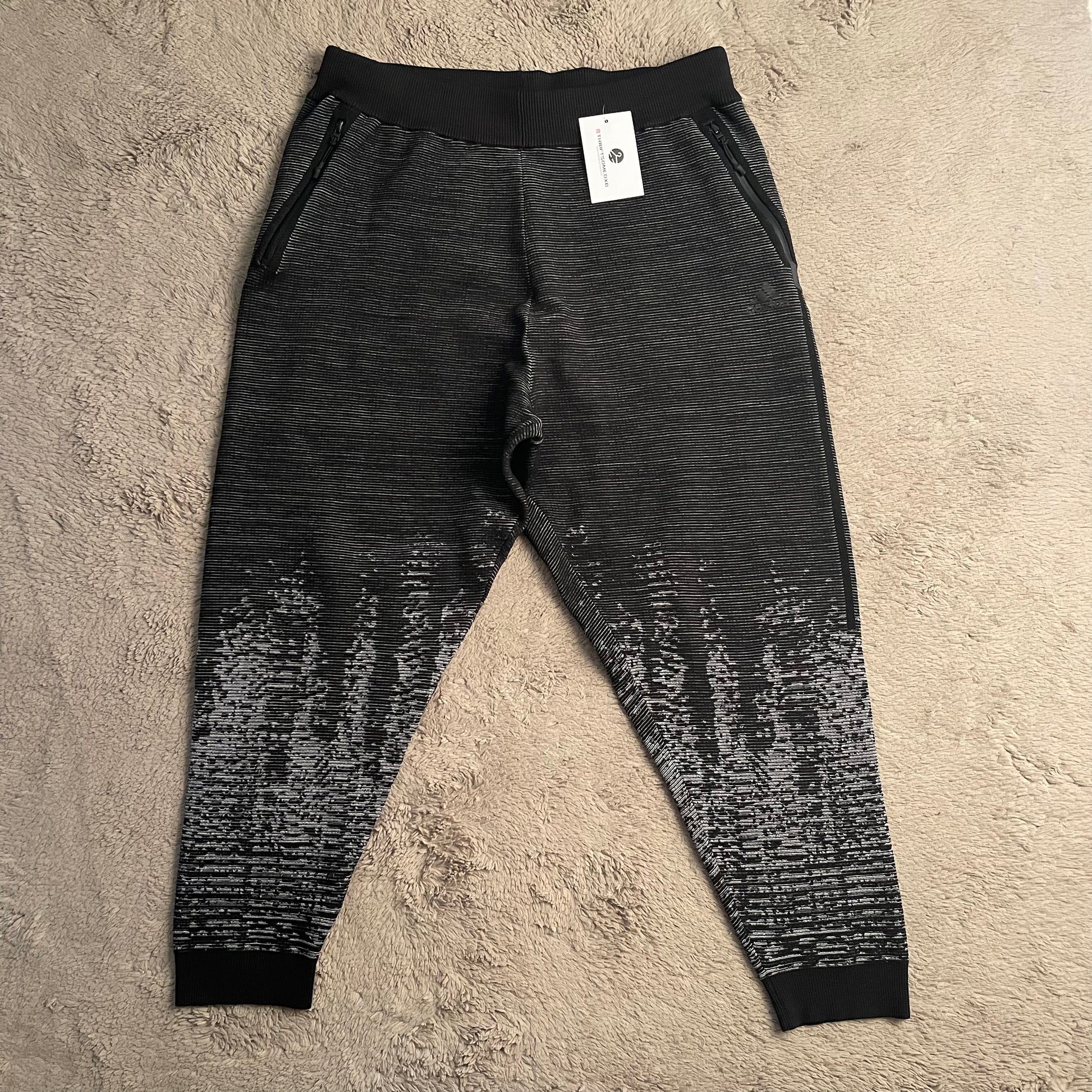 Absorberend Signaal heden Adidas Z.N.E Pulse Knit Sweatpants (W33/L38) – ThriftsomeDXB