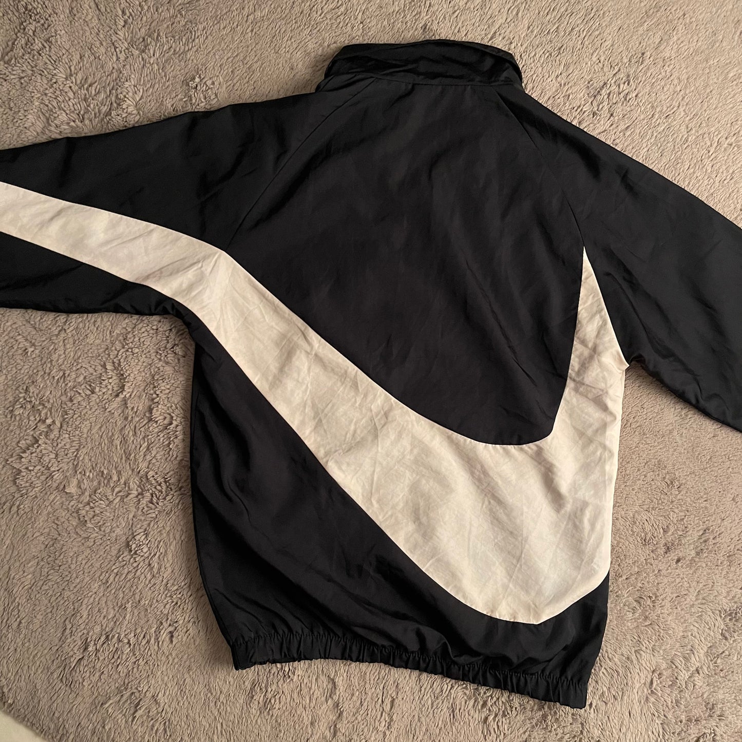 Nike Big Swoosh Windbreaker Jacket (L)