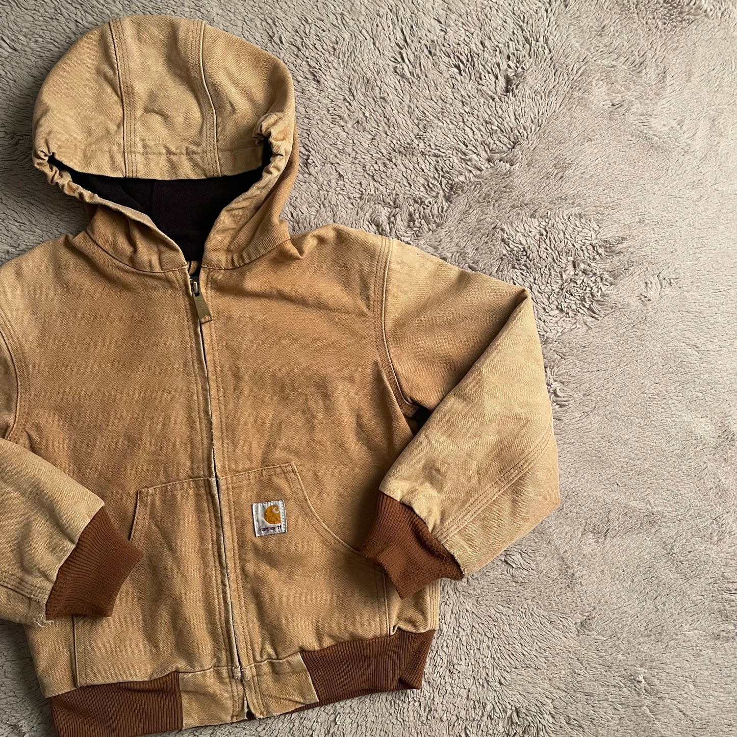 Carhartt Youth Distressed Jacket (Kids Size M/8)